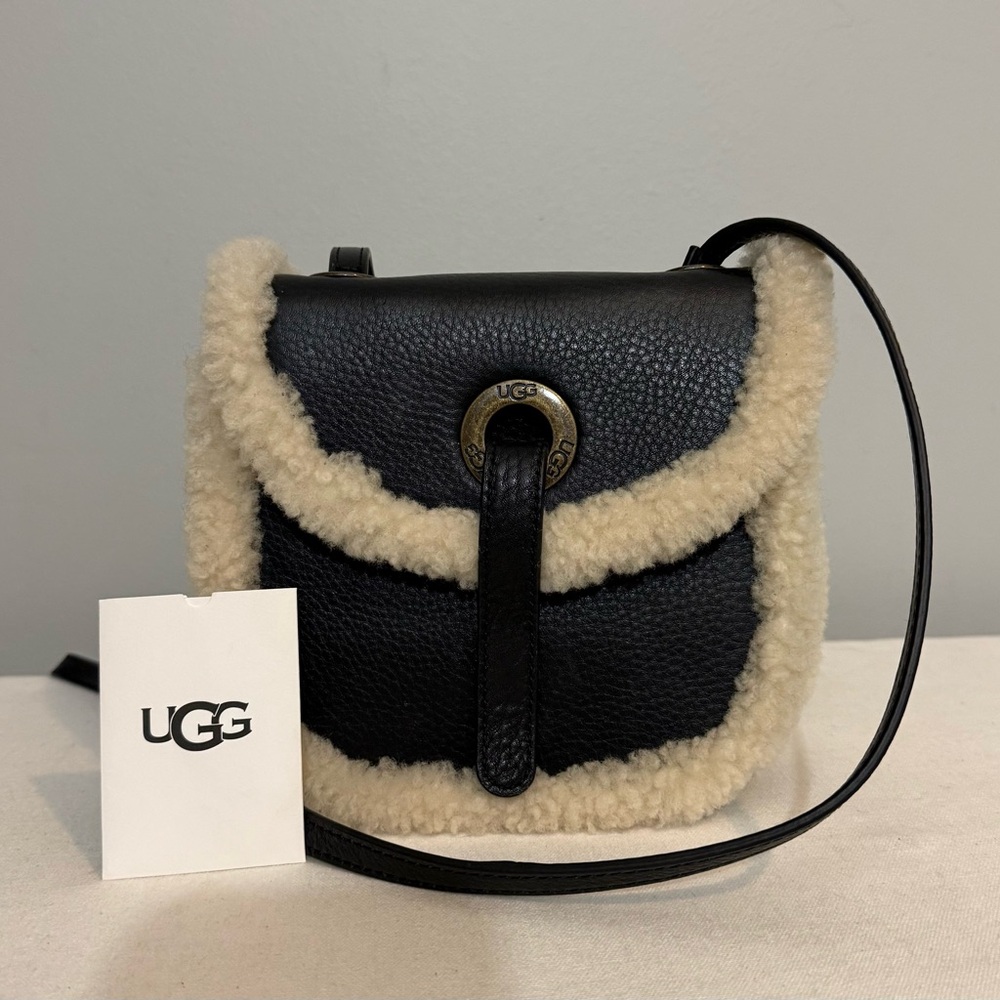 Ugg Heritage Sheepskin Trim Crossbody Bag Black Leather Cream Trim